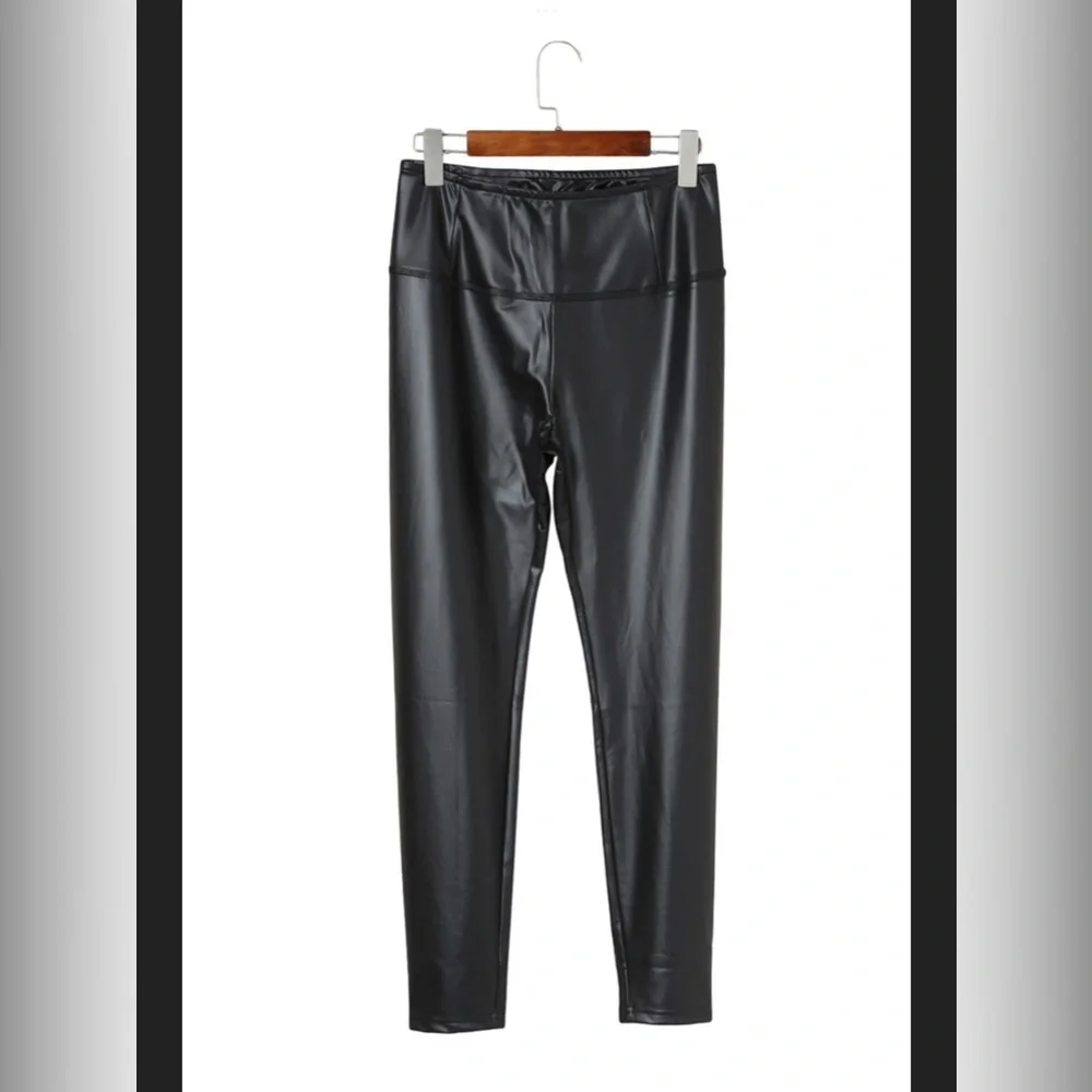 Last 1 ! Black Faux Leather High Rise Leggings - Picture 7 of 13